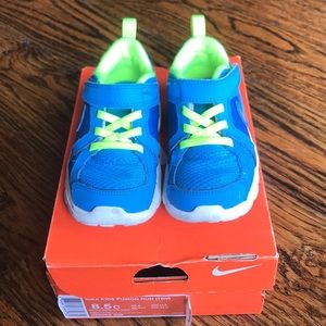 Toddler Blue/Neon/White Nike Shoe